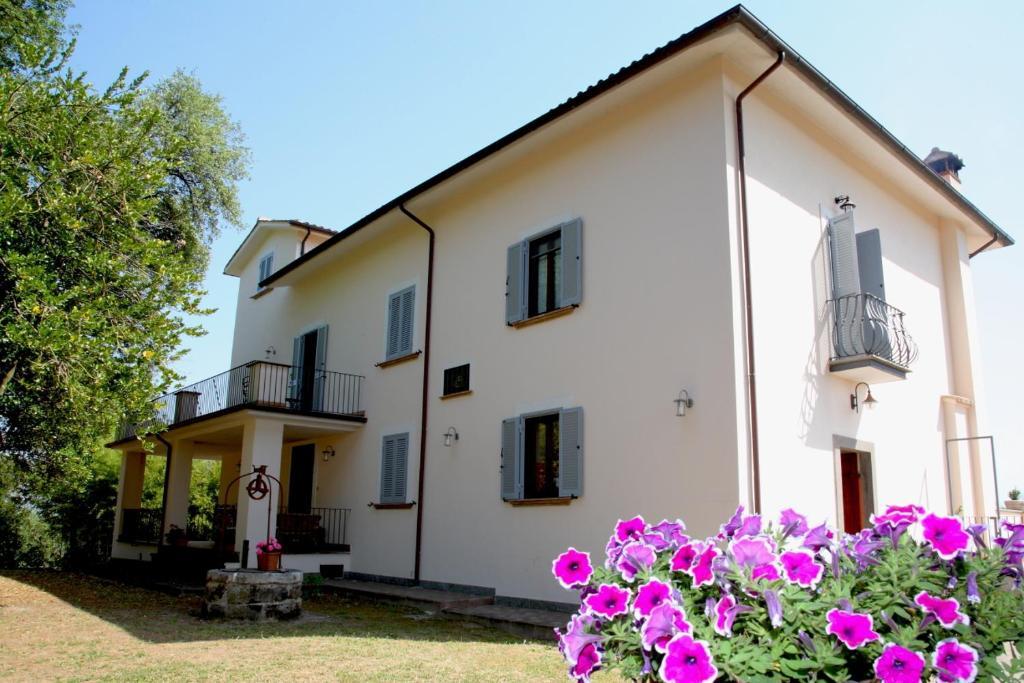 Agriturismo Casale Zuccari 카프라롤라 외부 사진