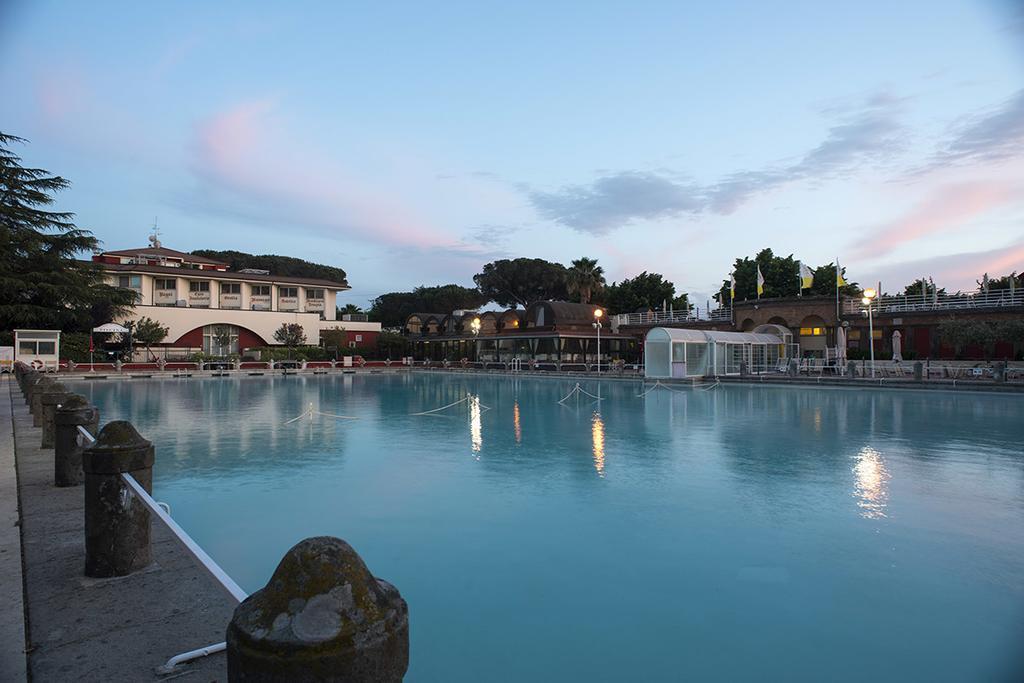 Agriturismo Casale Zuccari 카프라롤라 외부 사진